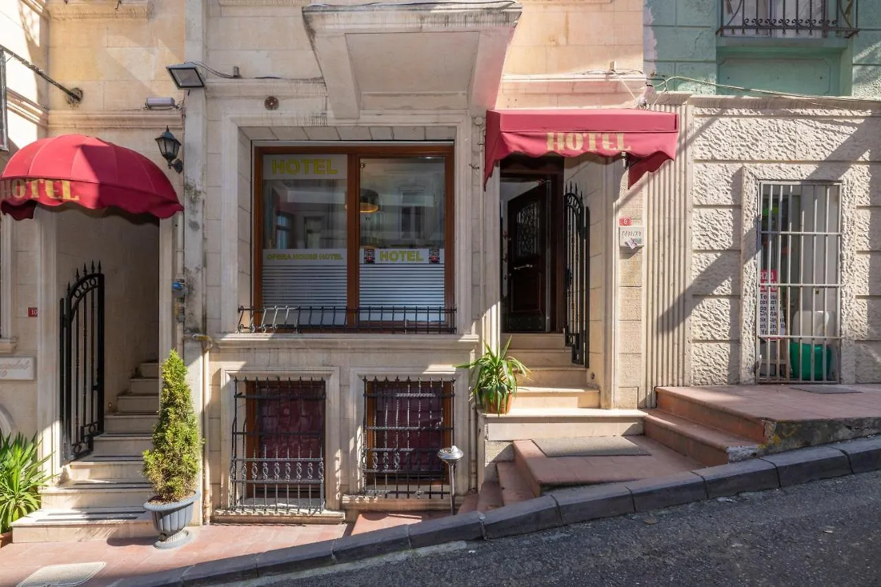 Opera House Hotel Istanbul 2*,