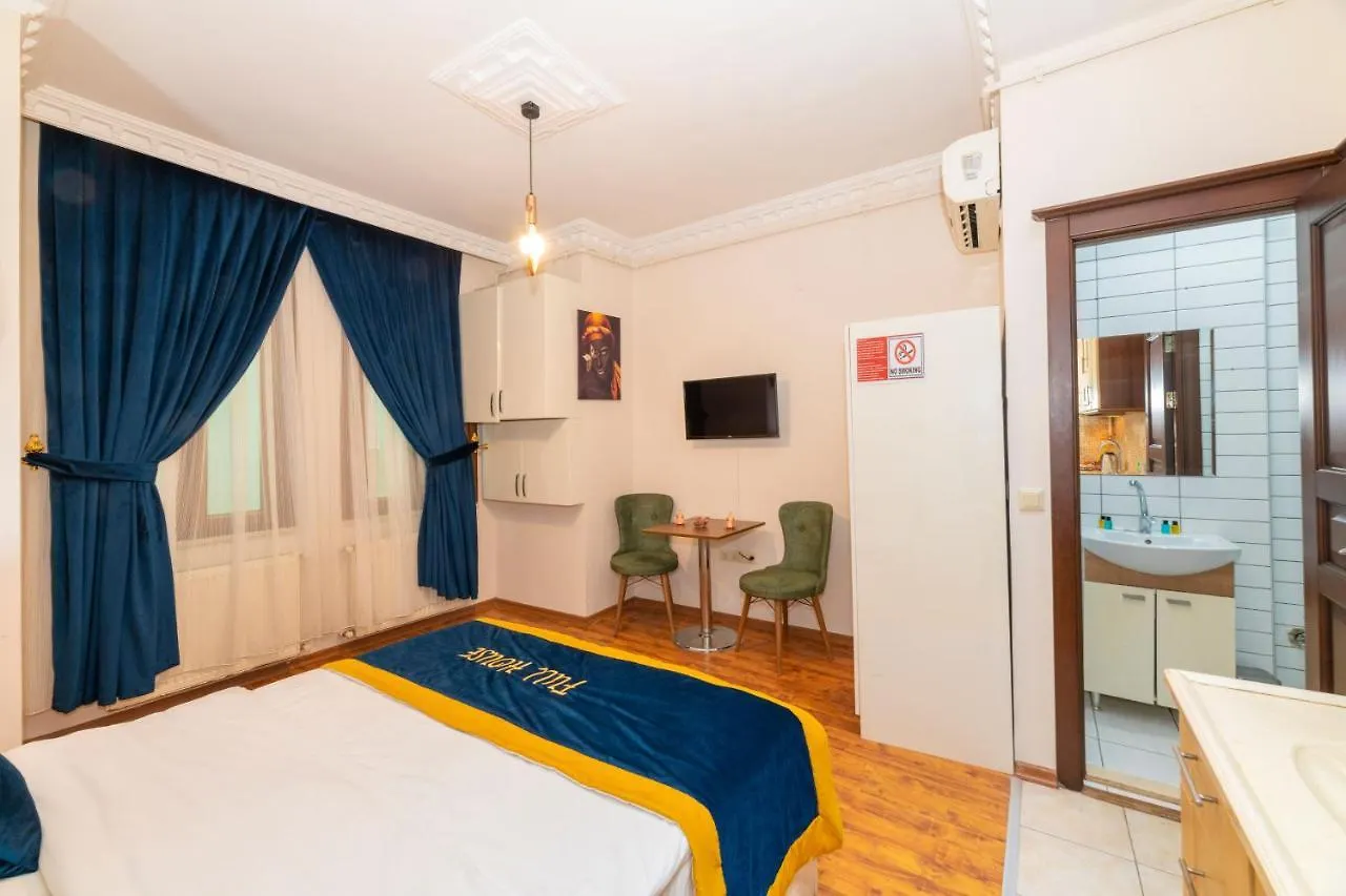 Opera House Hotel Istanbul 2*,